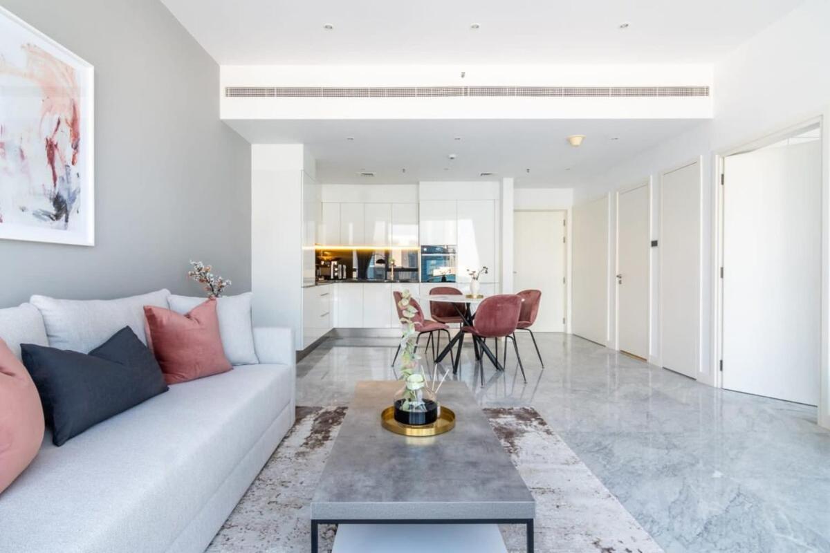 Silkhaus Great View 1 Bdr | Canal Nearby Apartment *