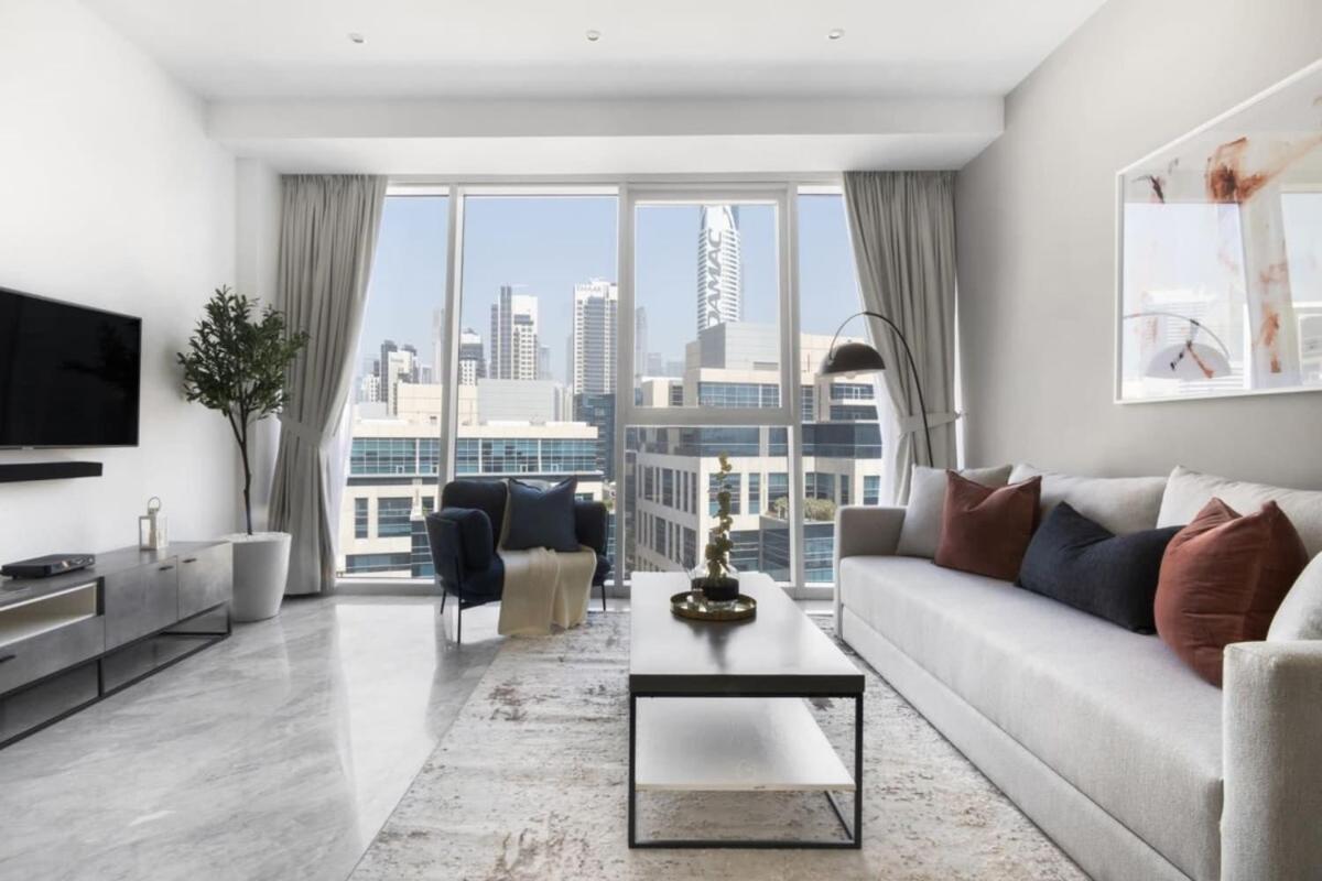 Silkhaus Great View 1 Bdr | Canal Nearby * Dubai