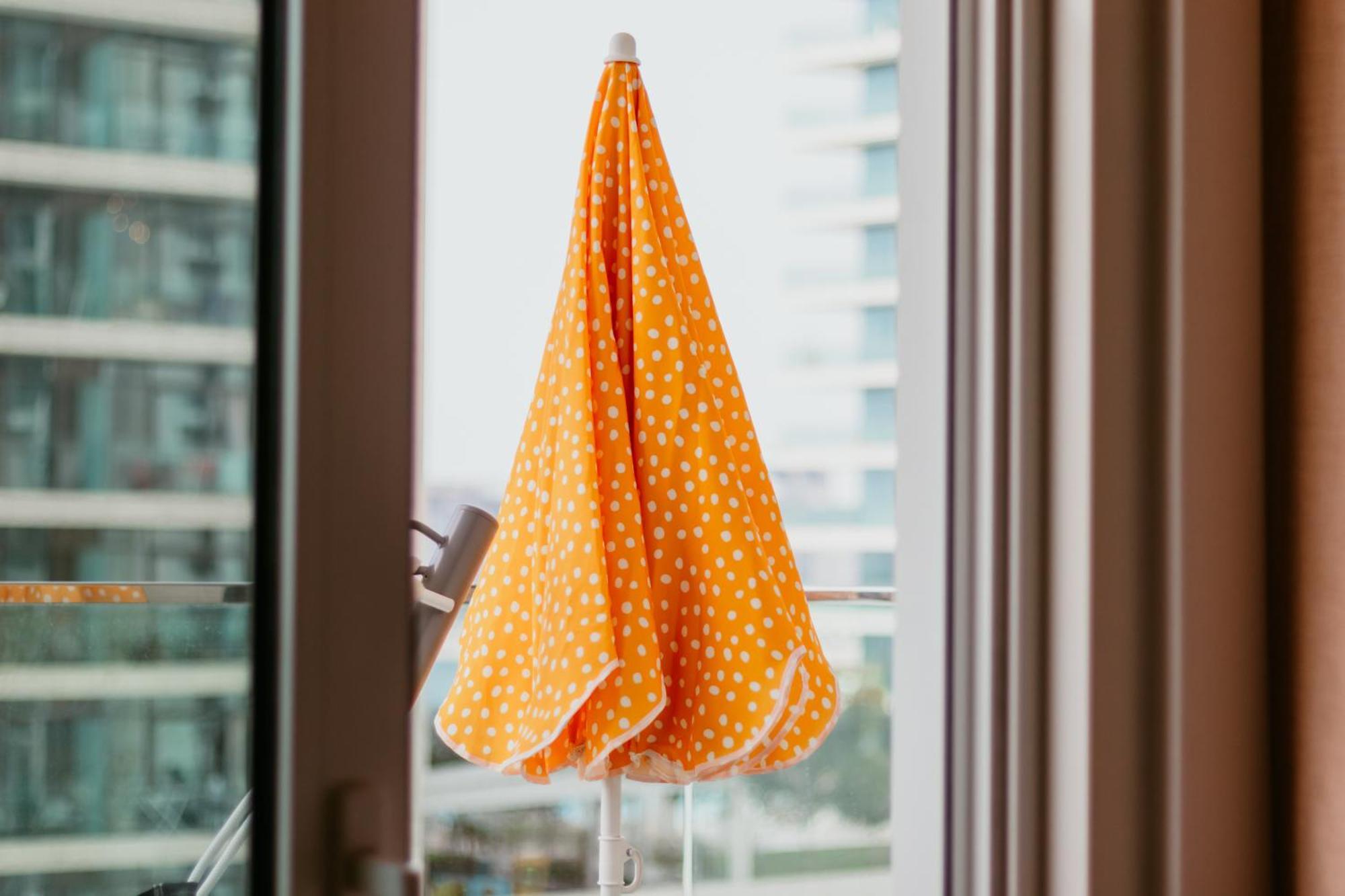 Apartamento Oceanfront Escape: Stylish 1 Bedroom In Beachfront