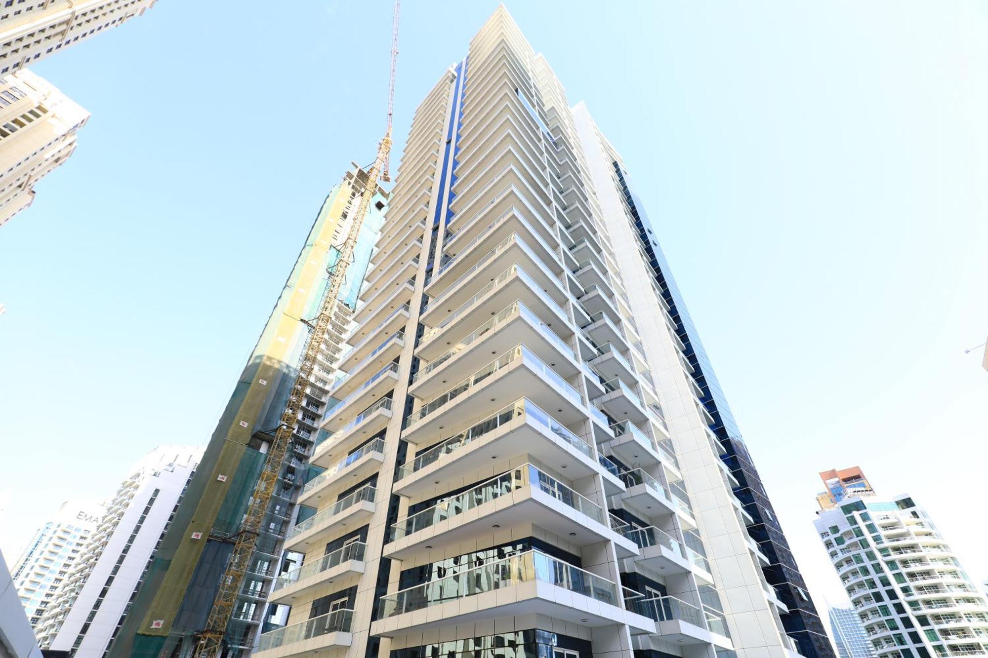 Elegant King Bed Brand New 1 Bhk Marina Bay Appartement *