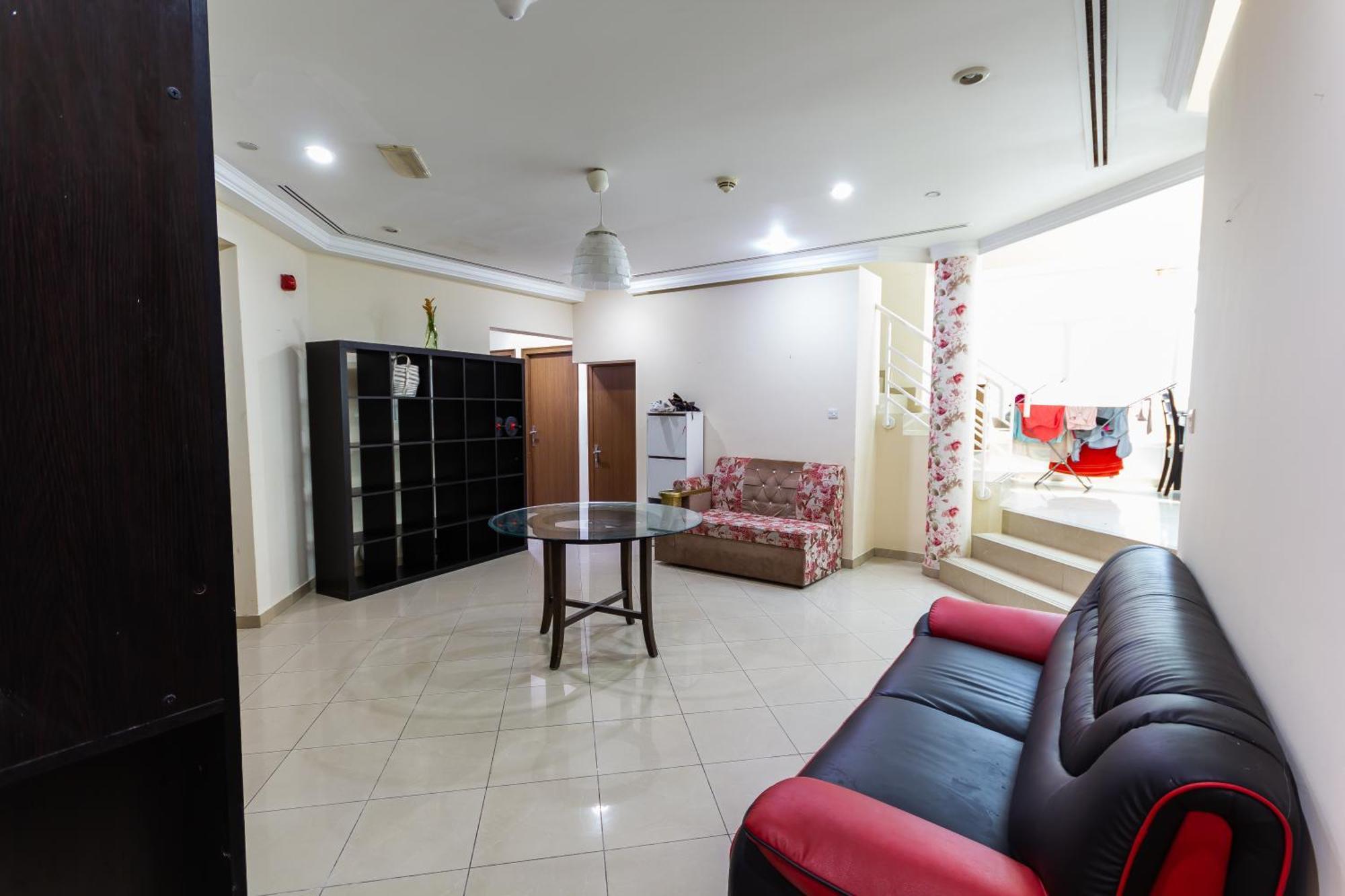 Lägenhet Budget With Private Bathroom For 'girls' Only In Dubai, Marina