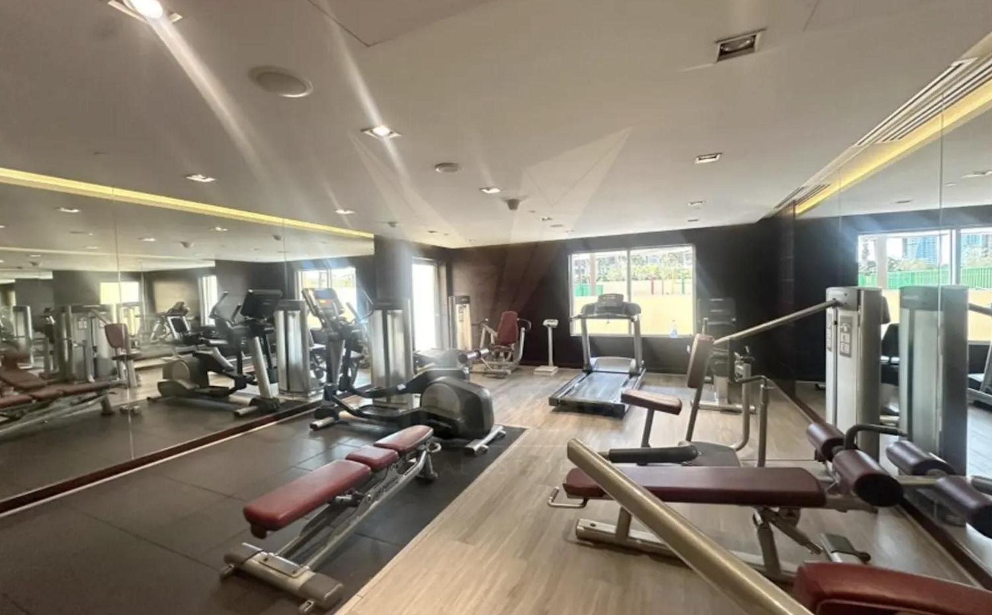Appartement 38th Floor Luxe Studio In Jvc, Centrally Located, Swimming Pool & Gym, Must View