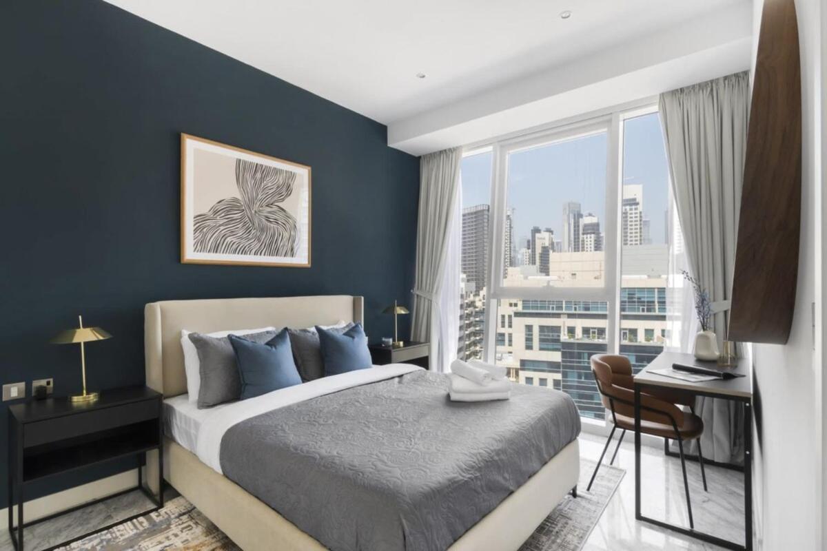 Silkhaus Great View 1 Bdr | Canal Nearby *