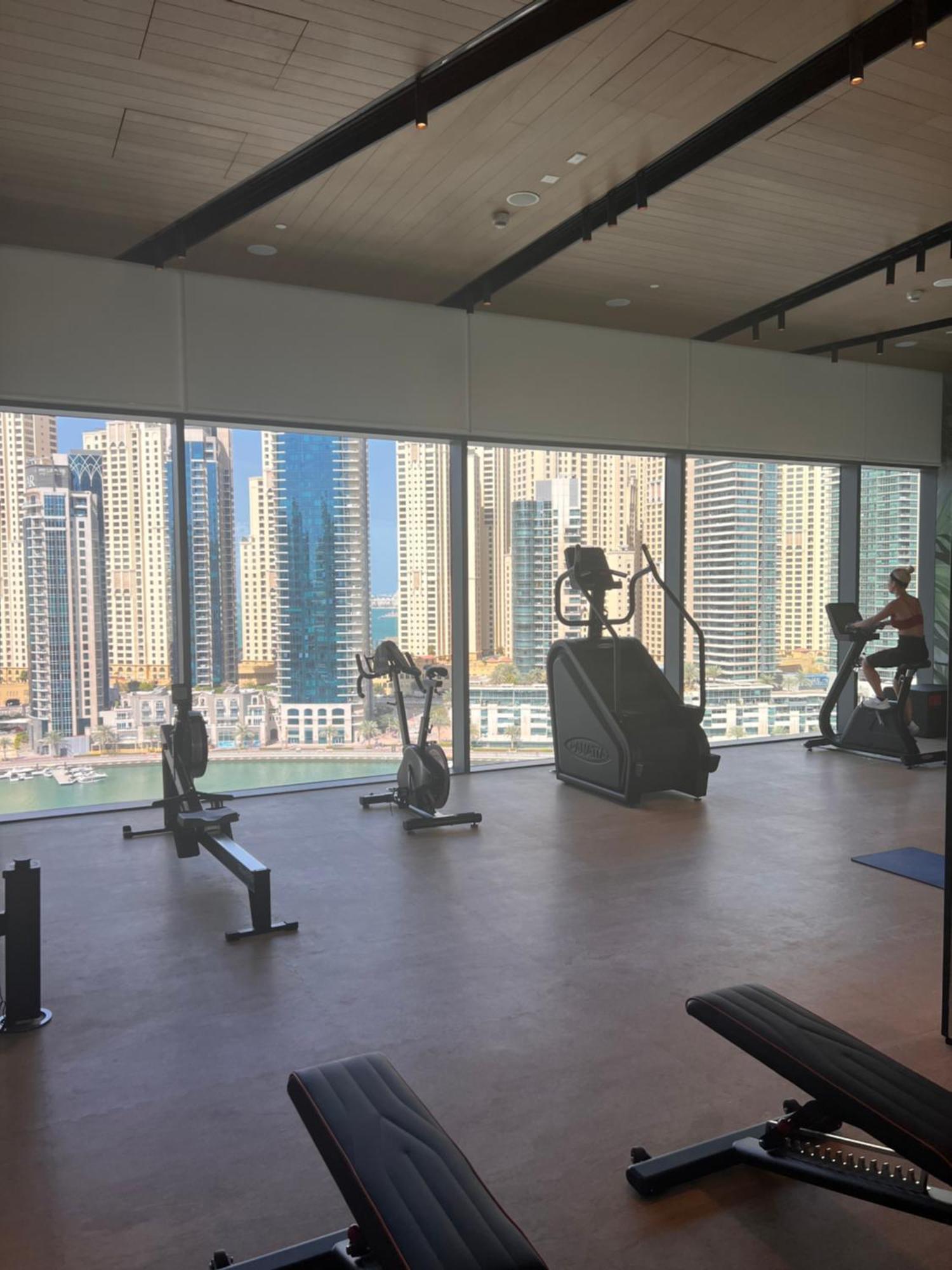 Luxe Nautical Style 2 Bd In Vida Yacht Club Appartamento Dubai