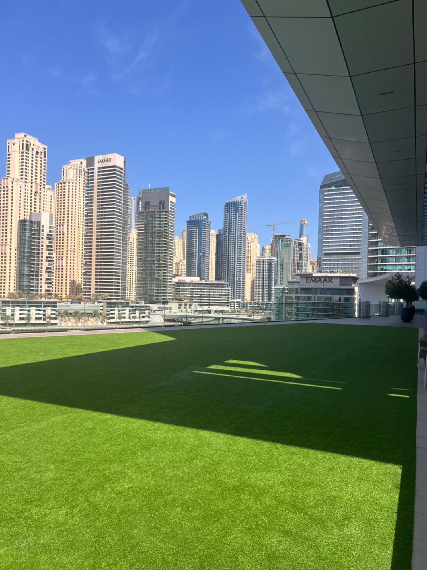 Appartamento Luxe Nautical Style 2 Bd In Vida Yacht Club Dubai