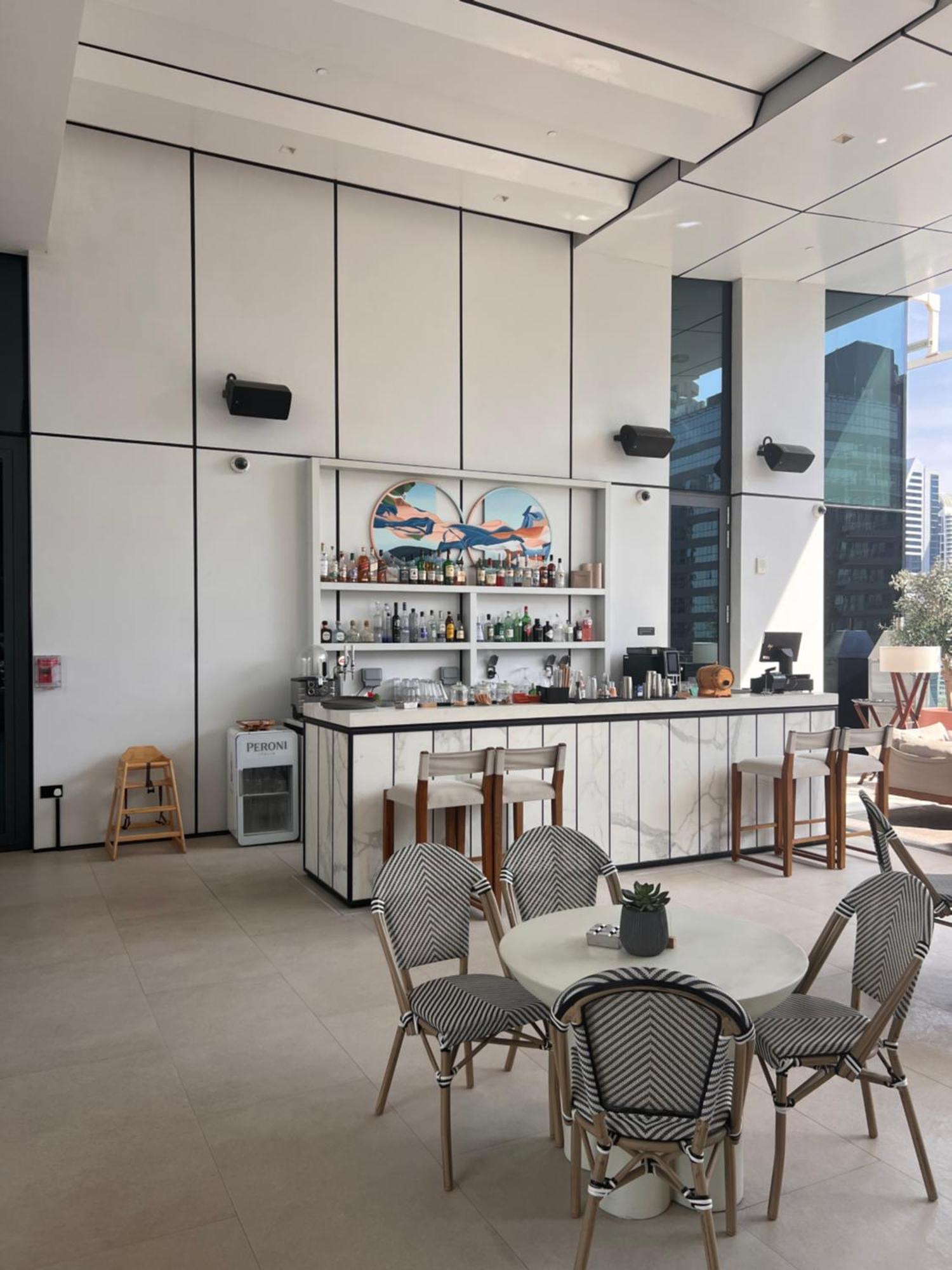 Appartamento Luxe Nautical Style 2 Bd In Vida Yacht Club Dubai