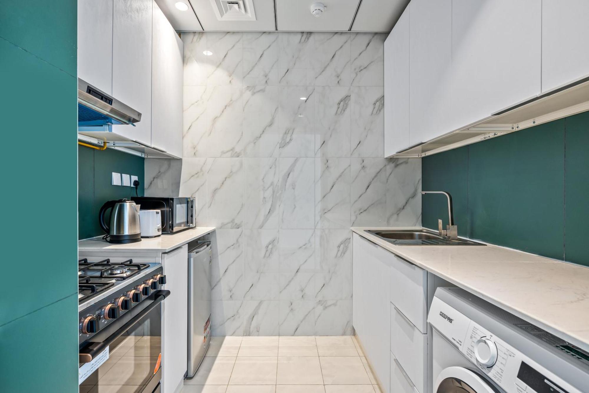Apartment Cozy And Sunny In Dubailand Dubai