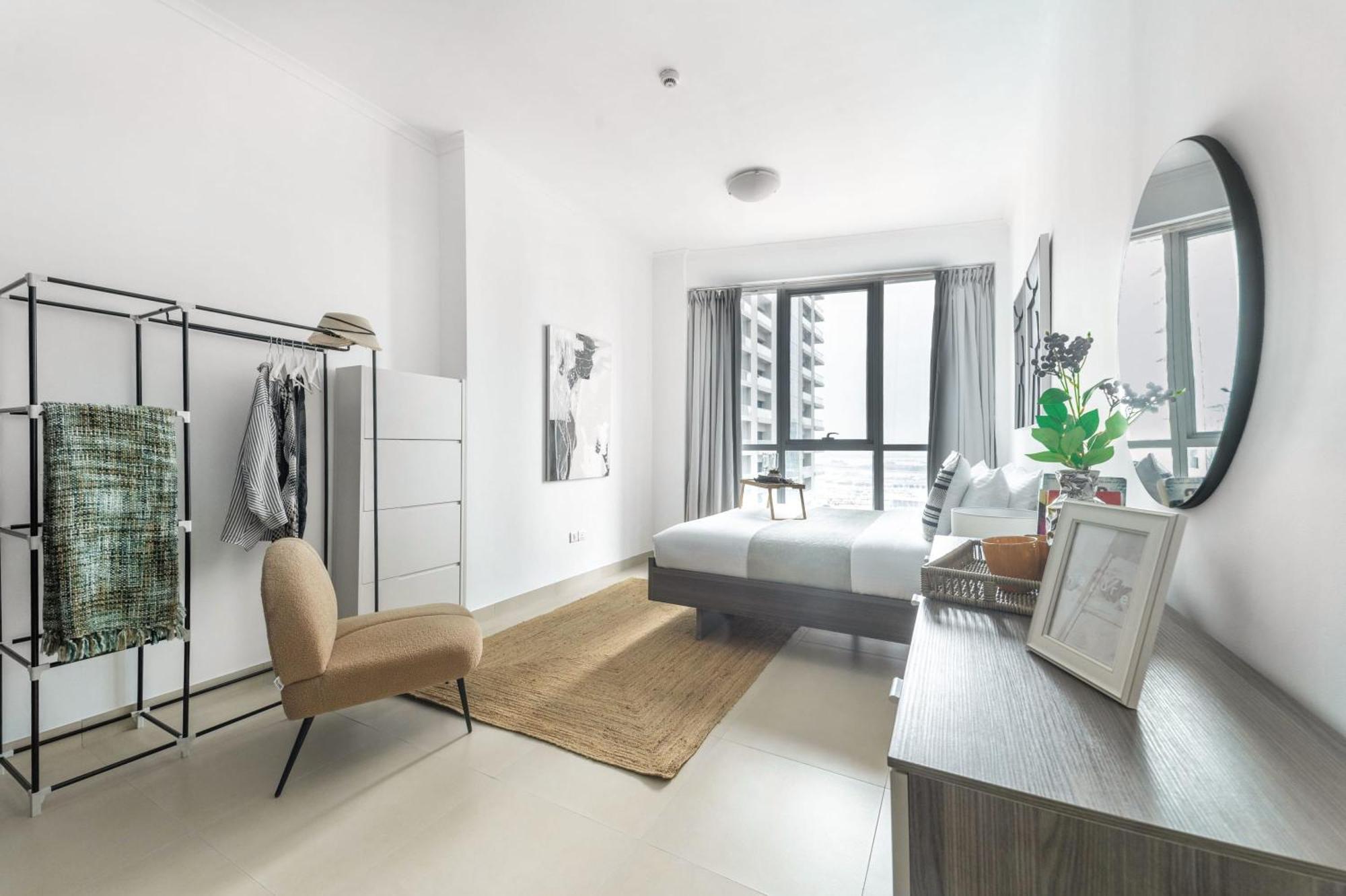 Frank Porter - Torch Tower Apartment