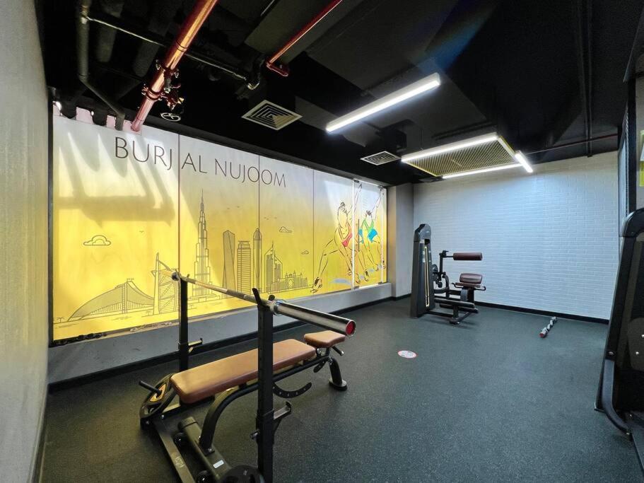 Downtown Pool, Gym & Free Parking