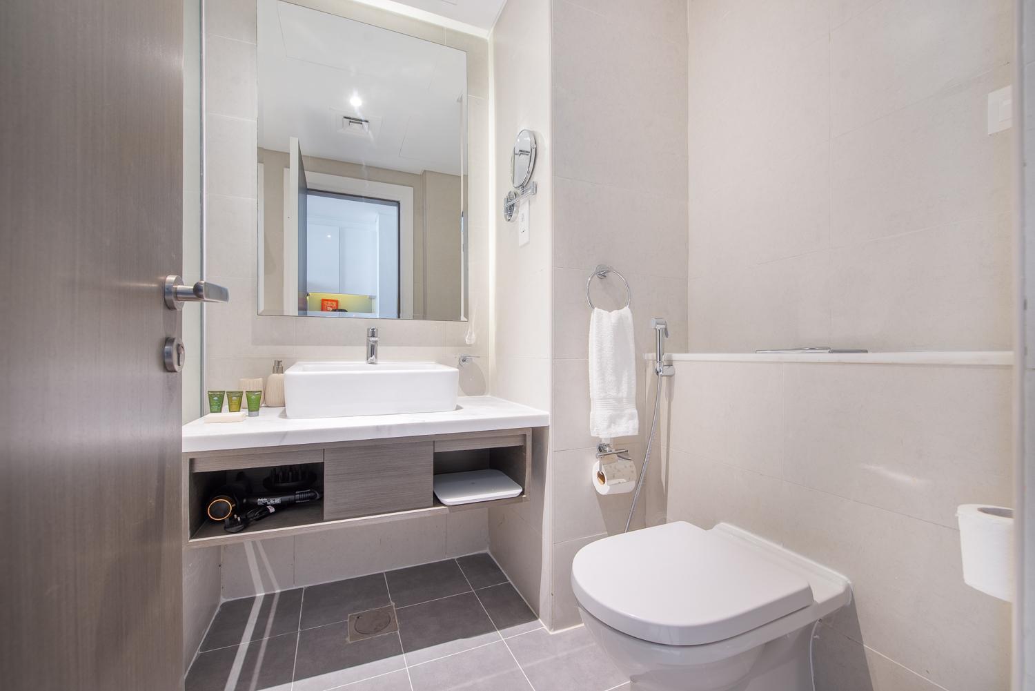 Cosmopolitan Studio Full Canal View By Suiteable Apartamento *