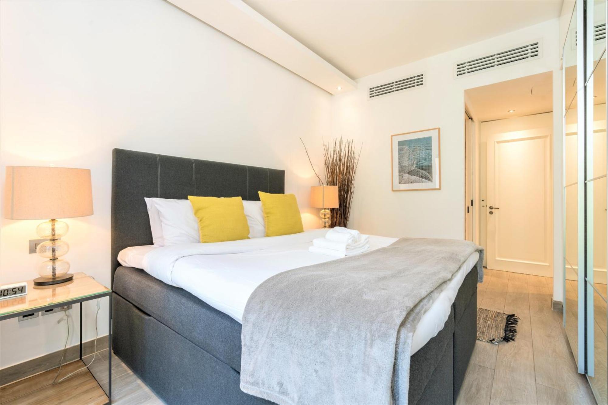 New! Stunning 2bedroom In Downtown