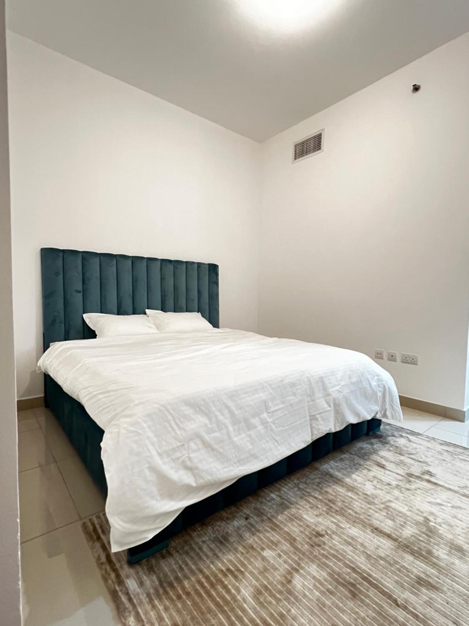 Appartement Elegant King Bed Brand New 1 Bhk Marina Bay