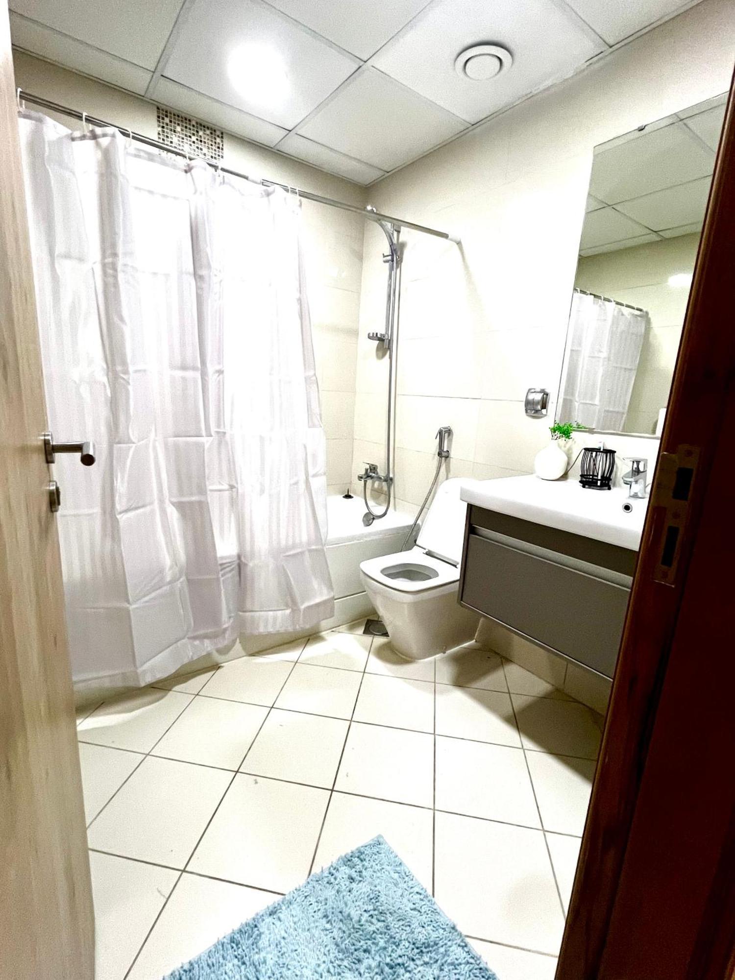 Appartement Elegant King Bed Brand New 1 Bhk Marina Bay