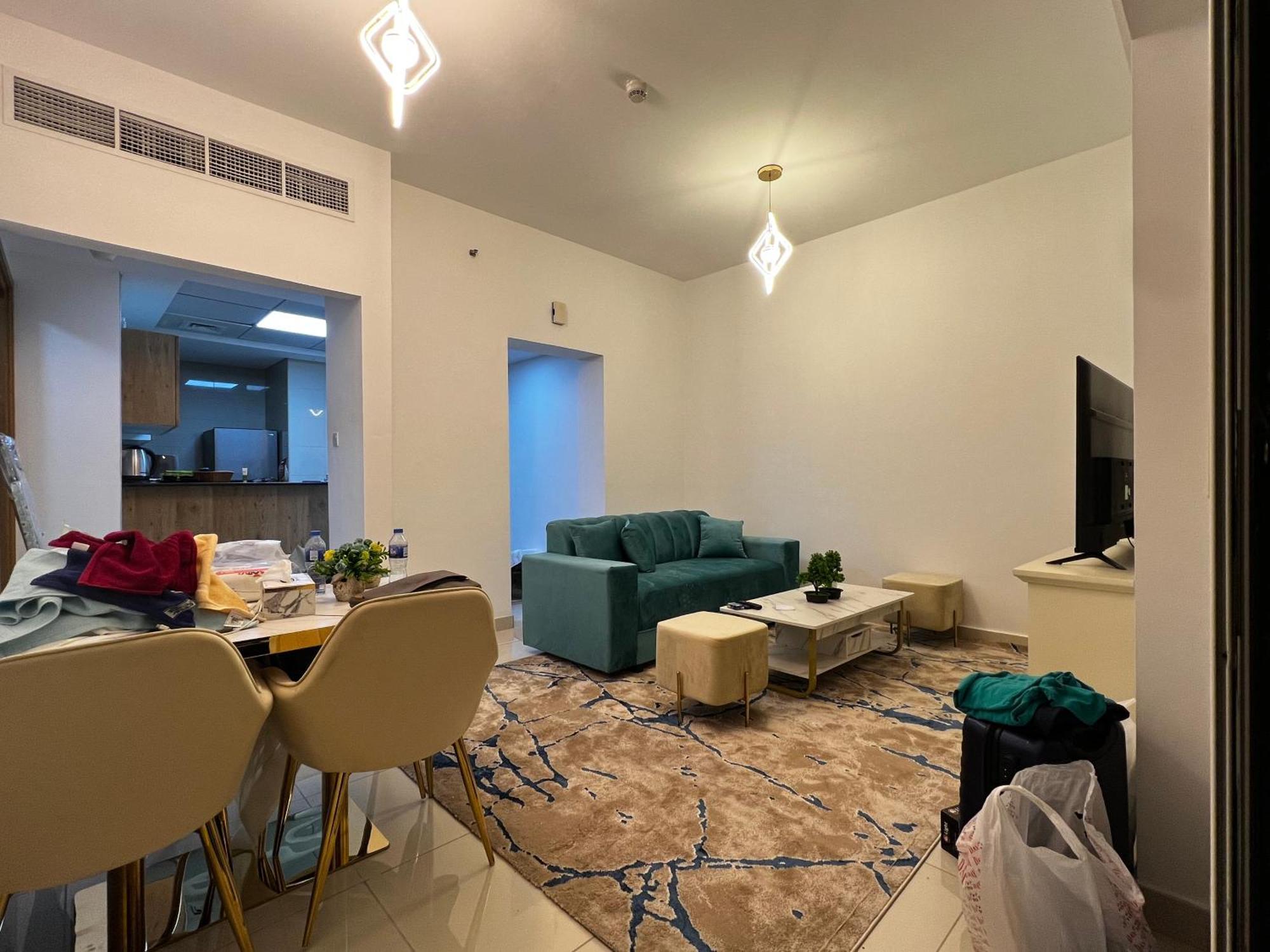 Appartement Elegant King Bed Brand New 1 Bhk Marina Bay Dubaï