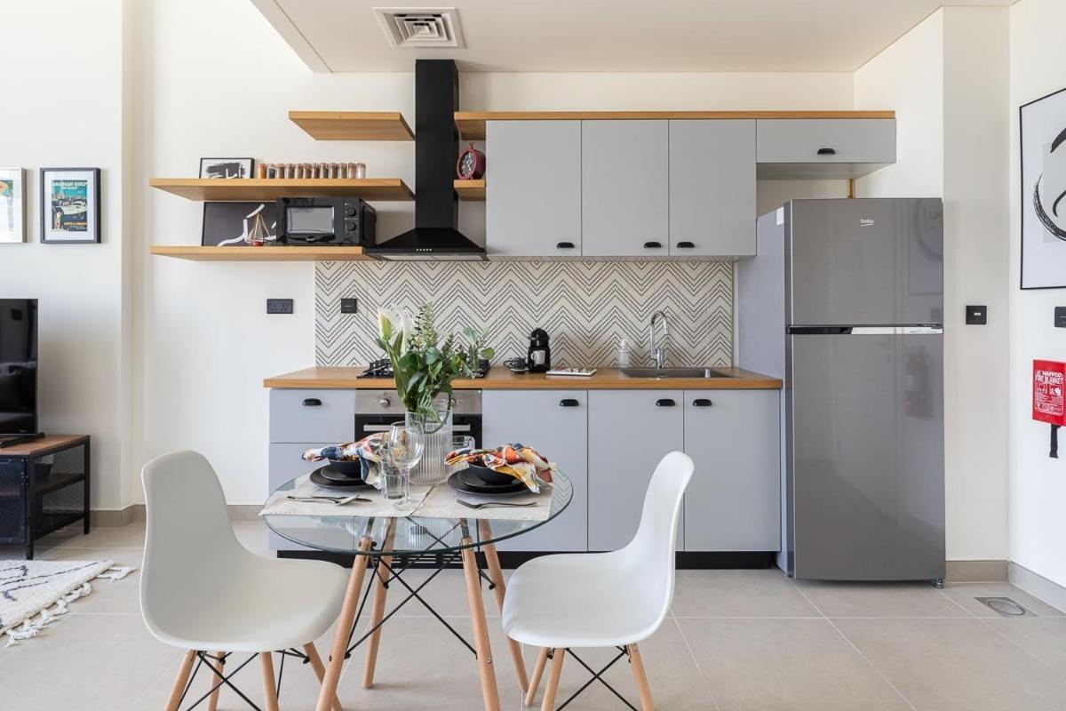 Apartemen Frank Porter - Collective Tower 1