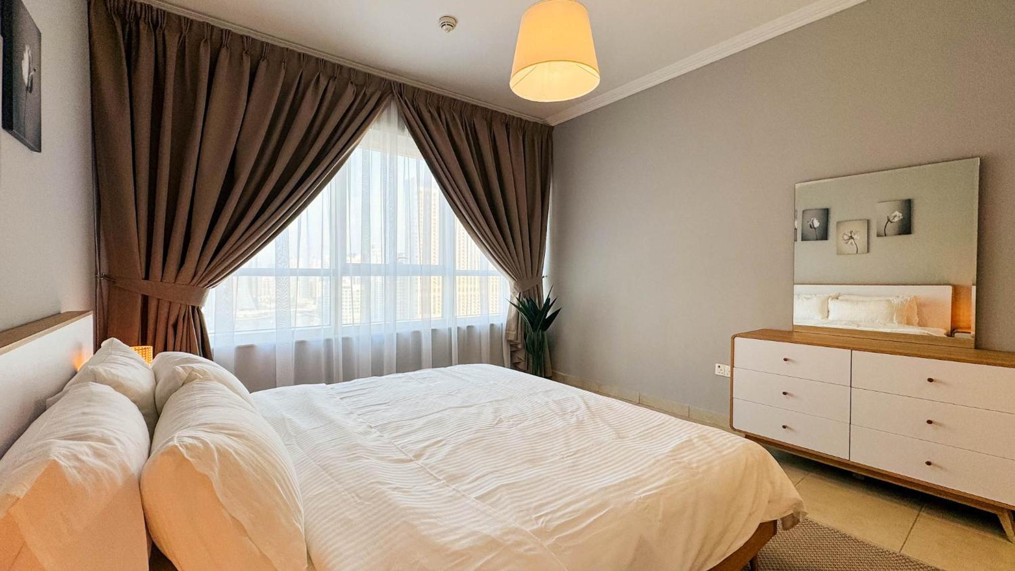 Jbr Marvel: 2br Marina Oasis - Prime Location! Apartamento *