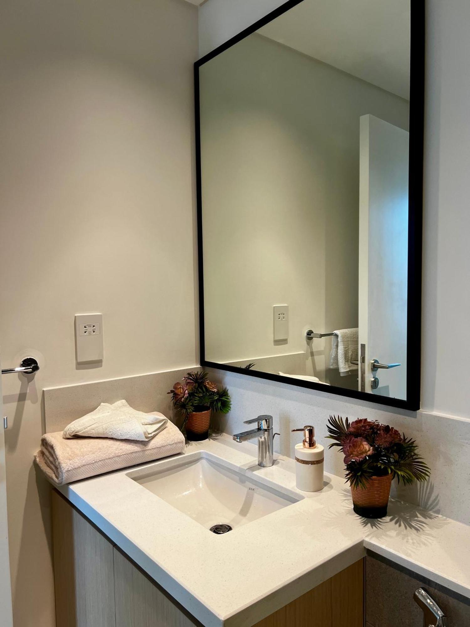 Brand New 1bhk Near Burj Khalifa-burj Crown Tower Apartamento Dubái
