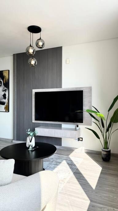 Amazing Modern Spacious Studio At Sky Gardens Difc * Dubái