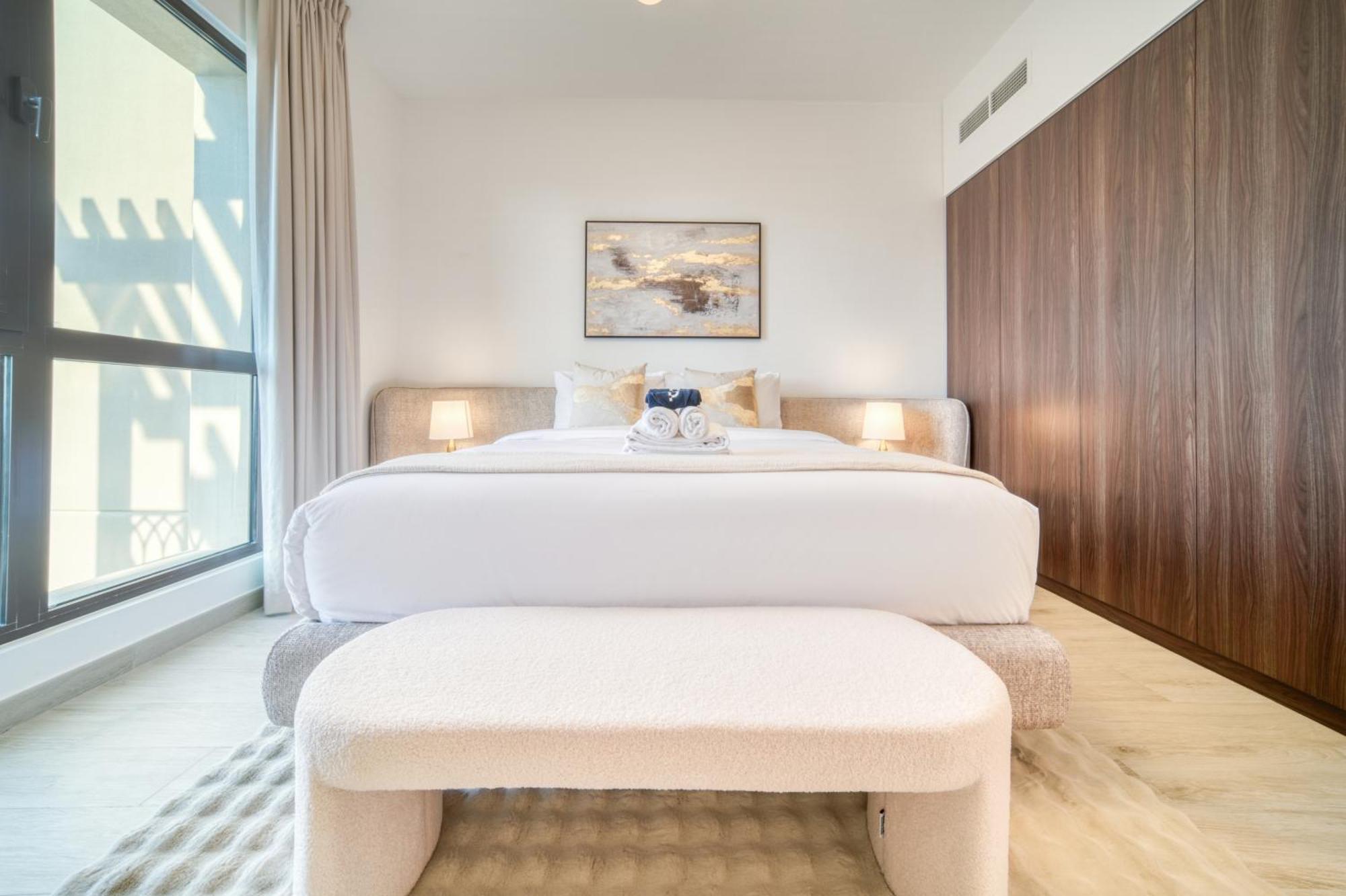 Coastal Luxury: 2br Retreat With Sea Views * Dubái