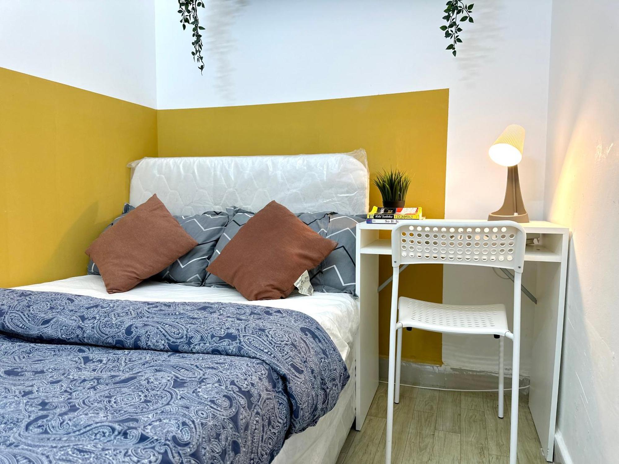 Habitación en casa particular Lavish Partition In Barsha Heights Near Internet Metro *