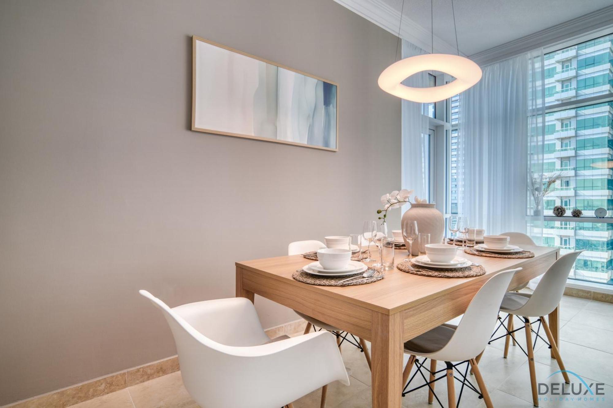 Appartement Colossal 2br At Mag 218 Marina By Deluxe Homes