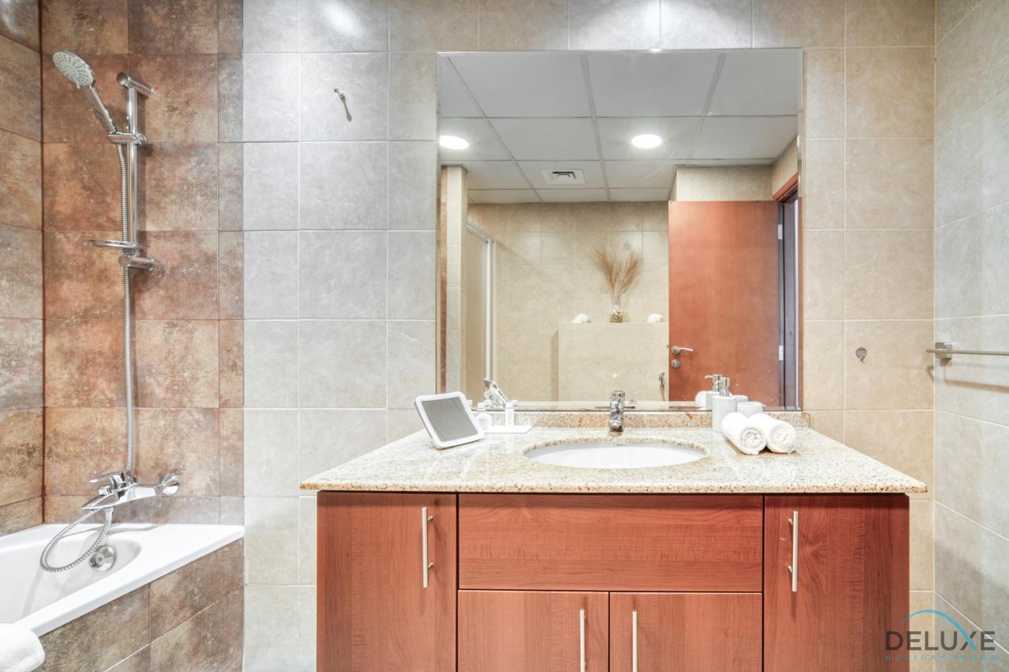 Colossal 2br At Mag 218 Marina By Deluxe Homes *