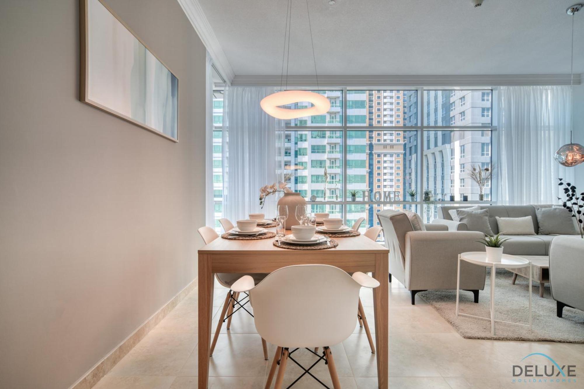 Colossal 2br At Mag 218 Marina By Deluxe Homes Appartement