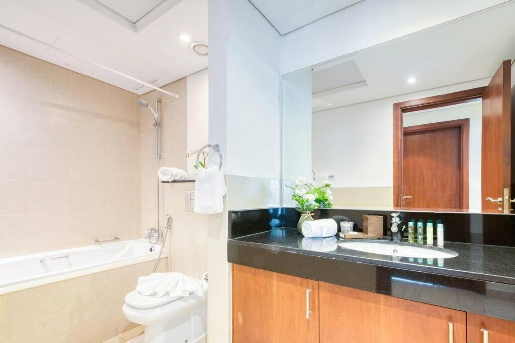 Lovely 1 Bedroom For Vacations Apartment Dubai