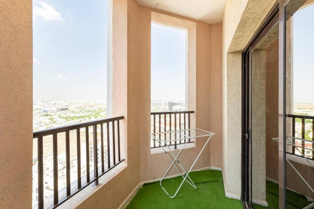 Lägenhet Beautiful 1br With Views At Silicon