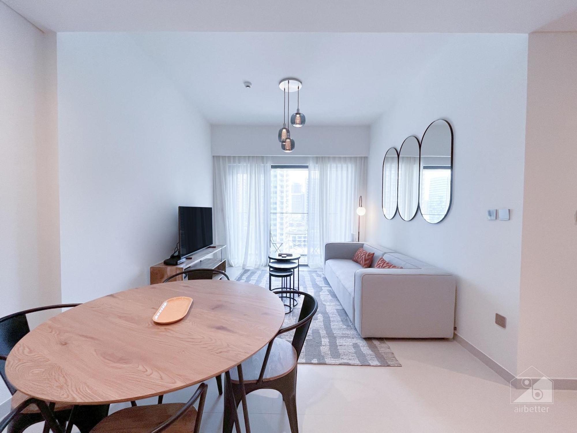 Luxury Burj Royale Modern Apt With Balcony *