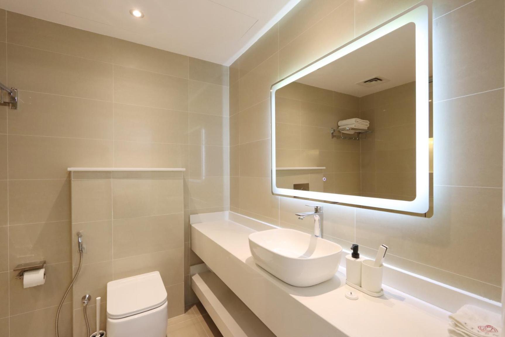 Livbnb - 1br In Marina, Next To Marina Mall Apartment Dubai