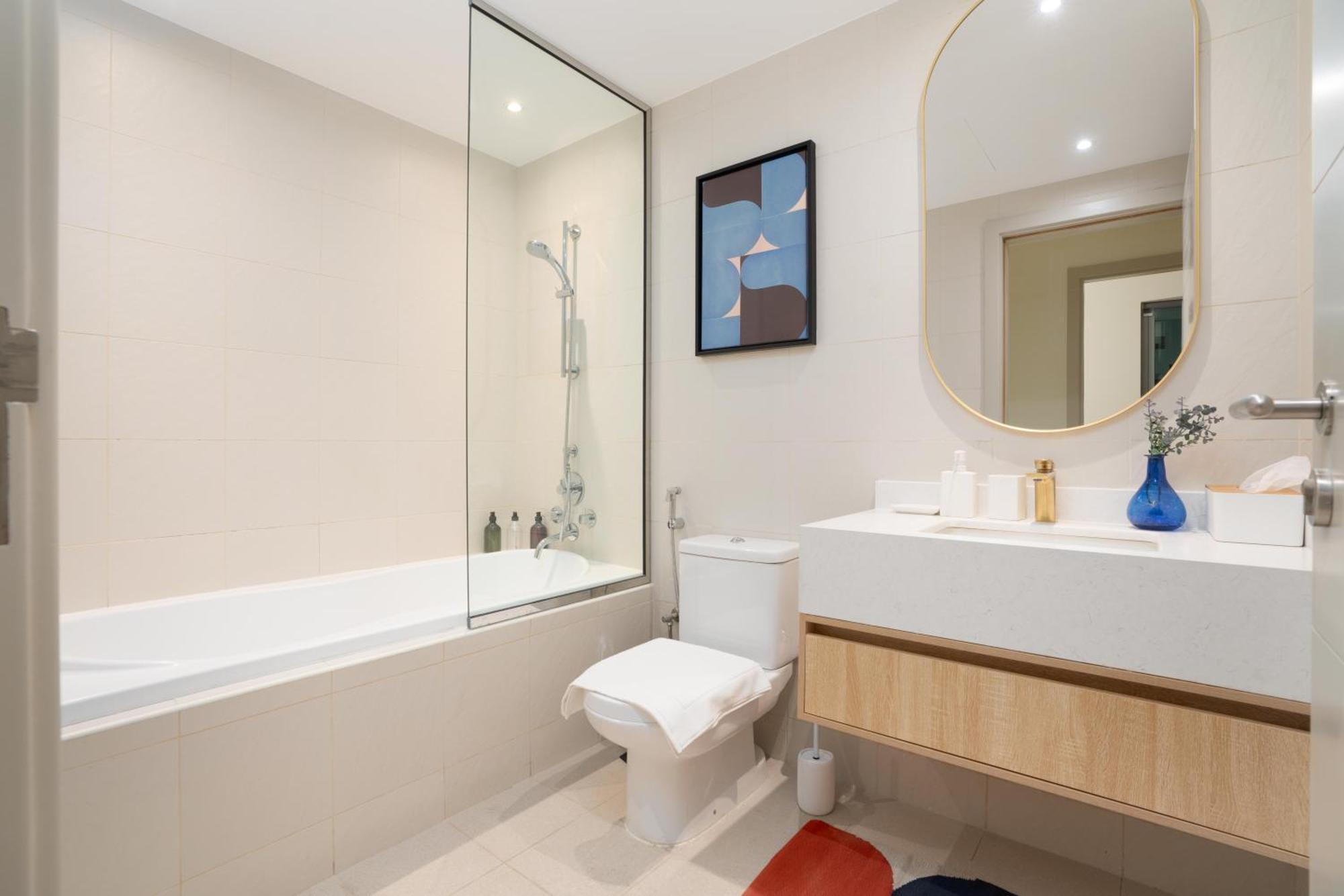 Burj Khalifa Views / 5 Min Walk From Mall / Opera / Upgraded / Designer Choice / 8 People / The Location *