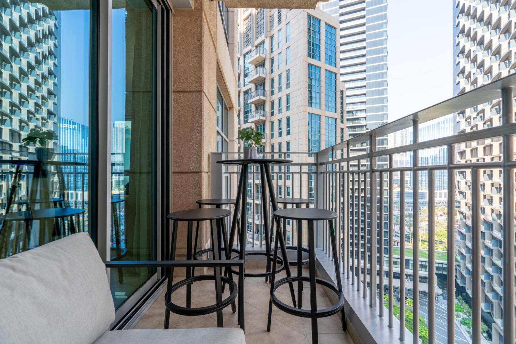 Apartment Burj Khalifa Views / 5 Min Walk From Mall / Opera / Upgraded / Designer Choice / 8 People / The Location Dubai