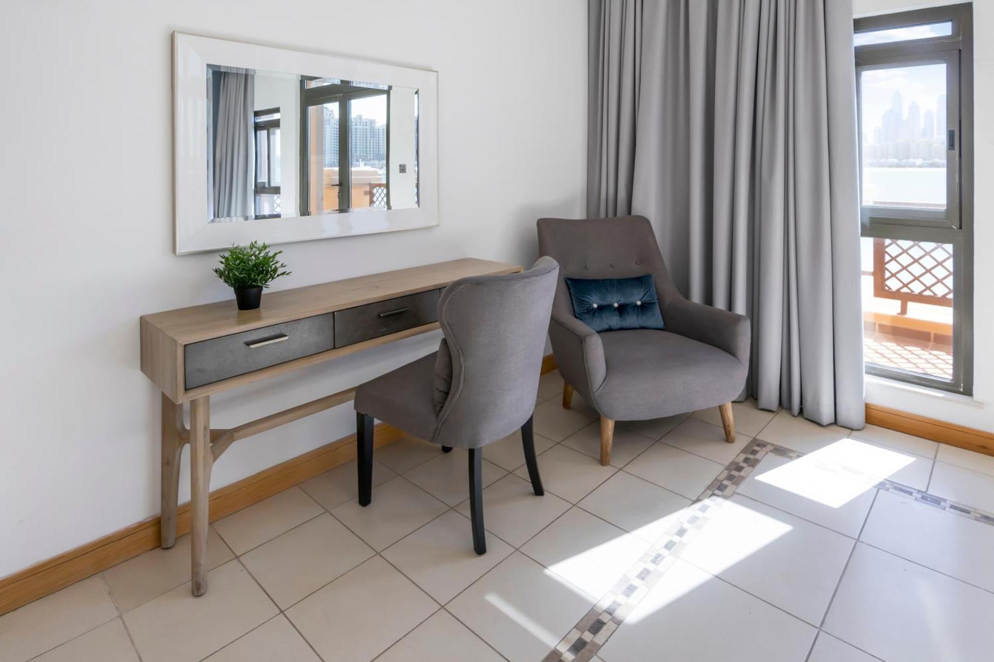 Pousada Fam Living - Palm Jumeirah - With Private Pool Dubai