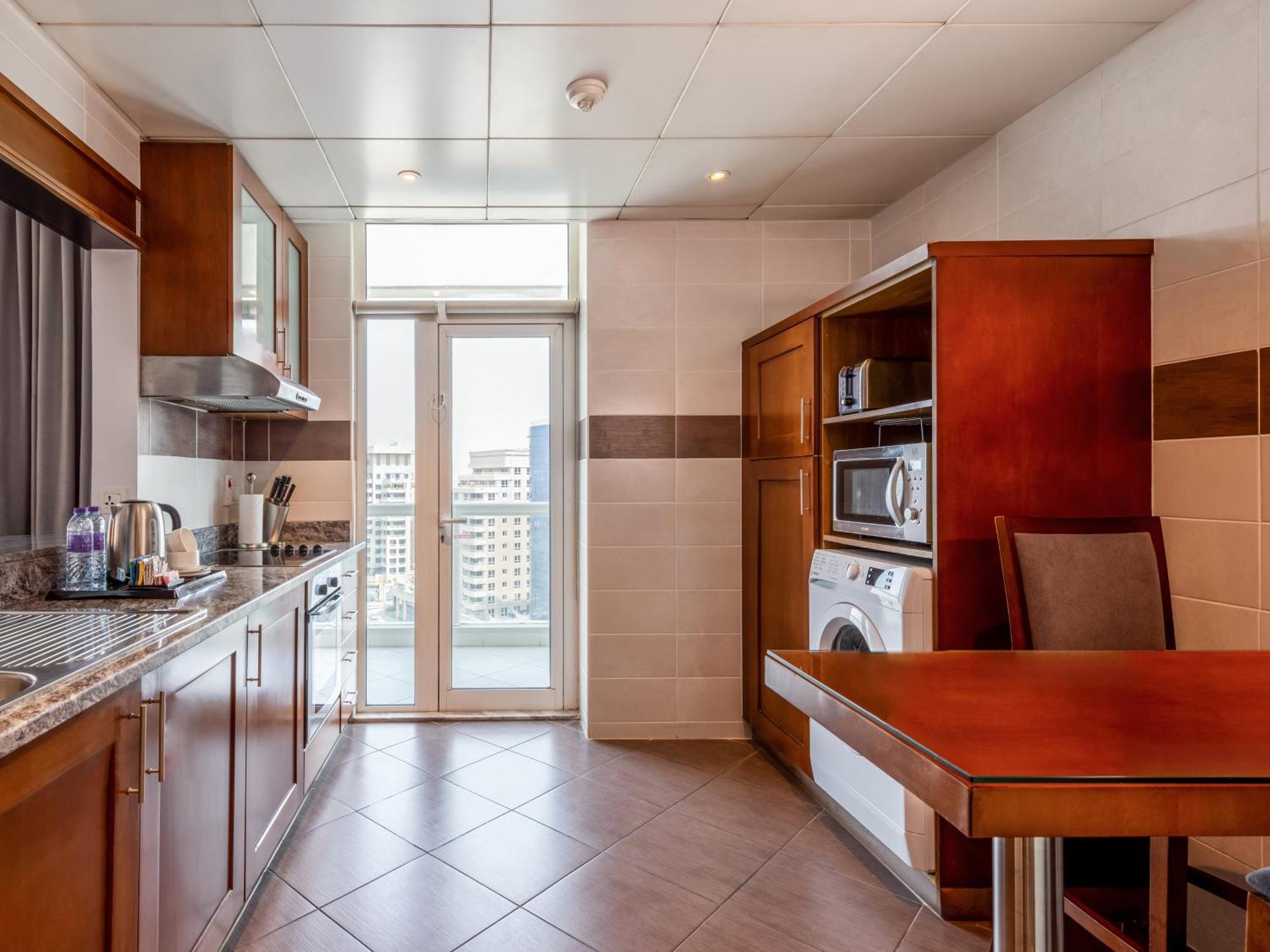 Apartahotel Flora Creek Deluxe Dubái