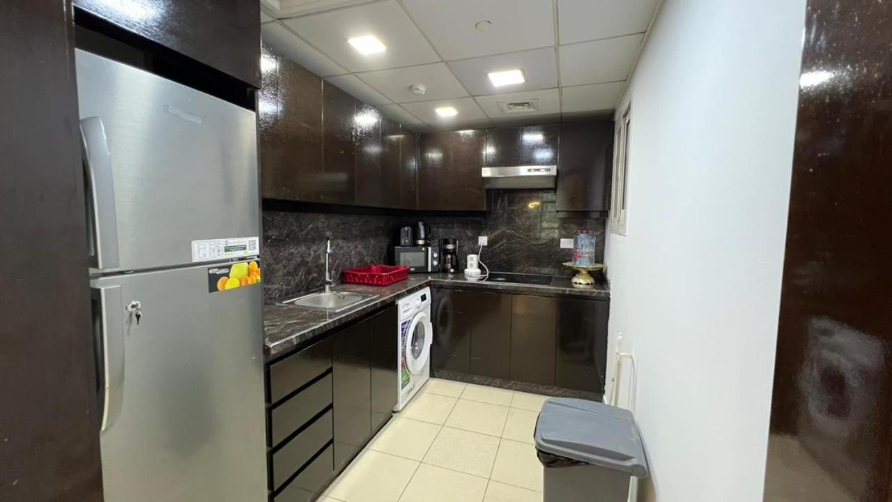 Premium Marina Two Bedroom With Sea View - Family Only * Dubái