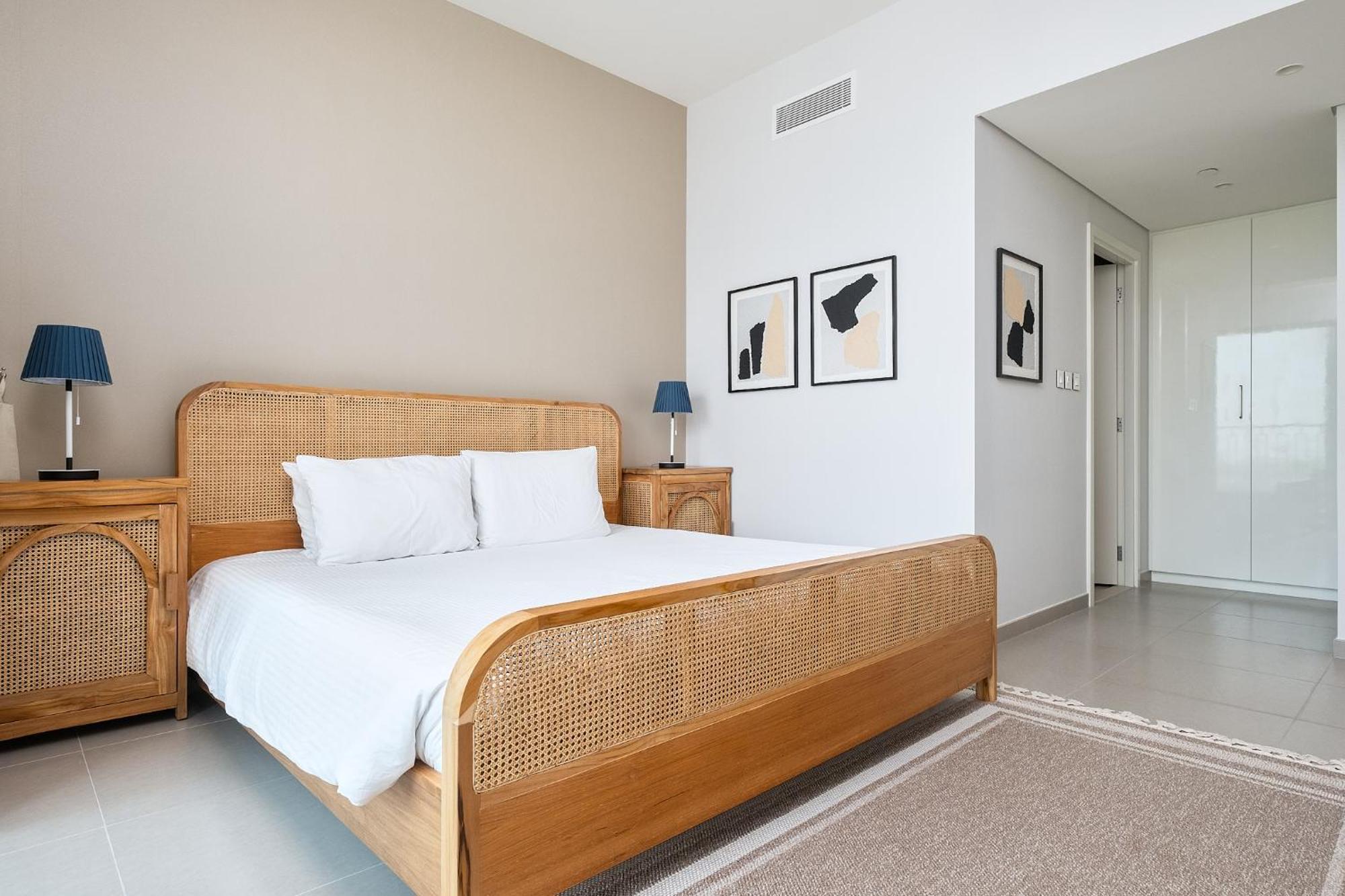 Bellavista Downtown Views Ii Tower 1 Modern 2br Downtown View Dubai