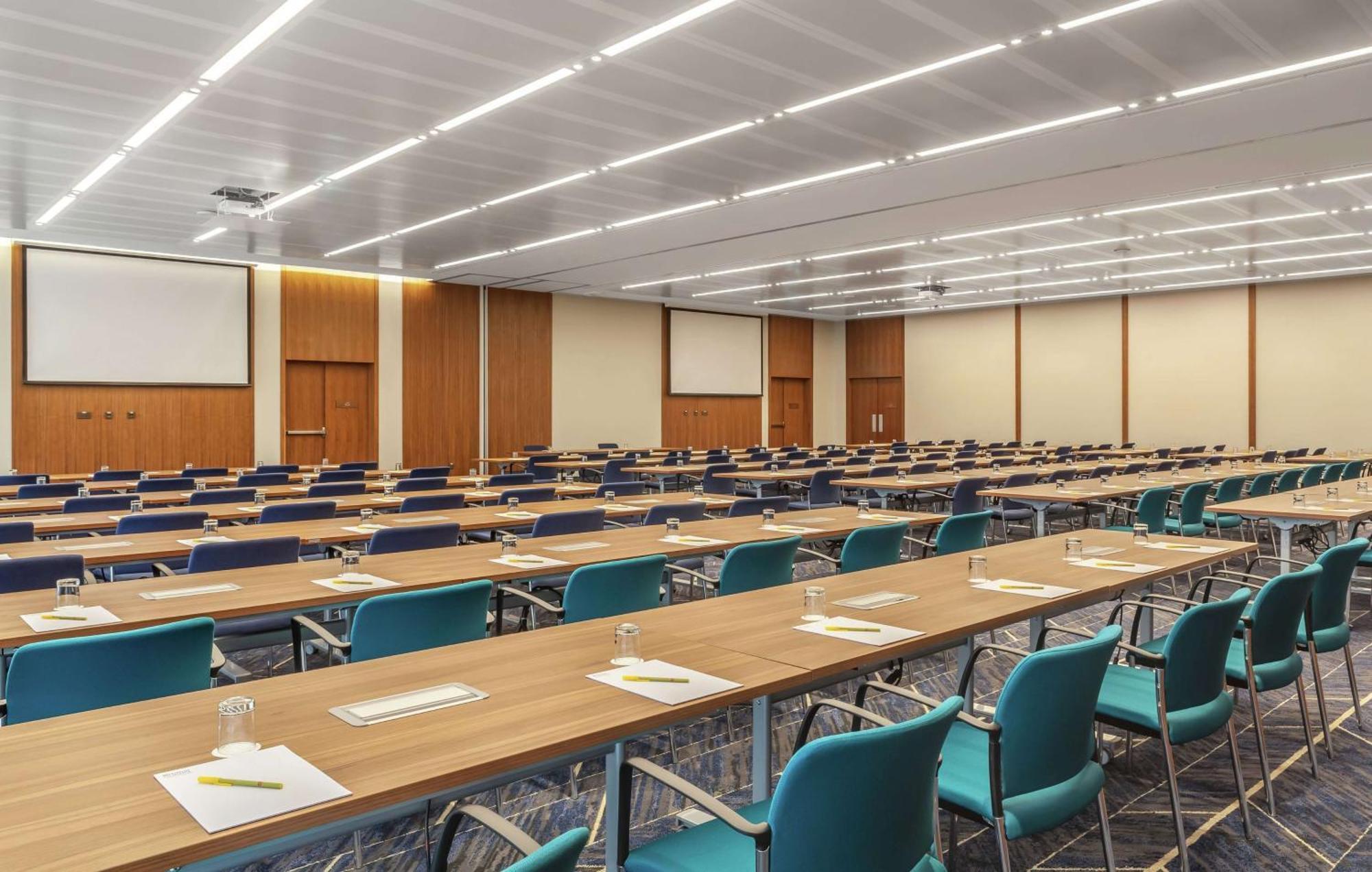Doubletree By Hilton Al Jadaf Hotel