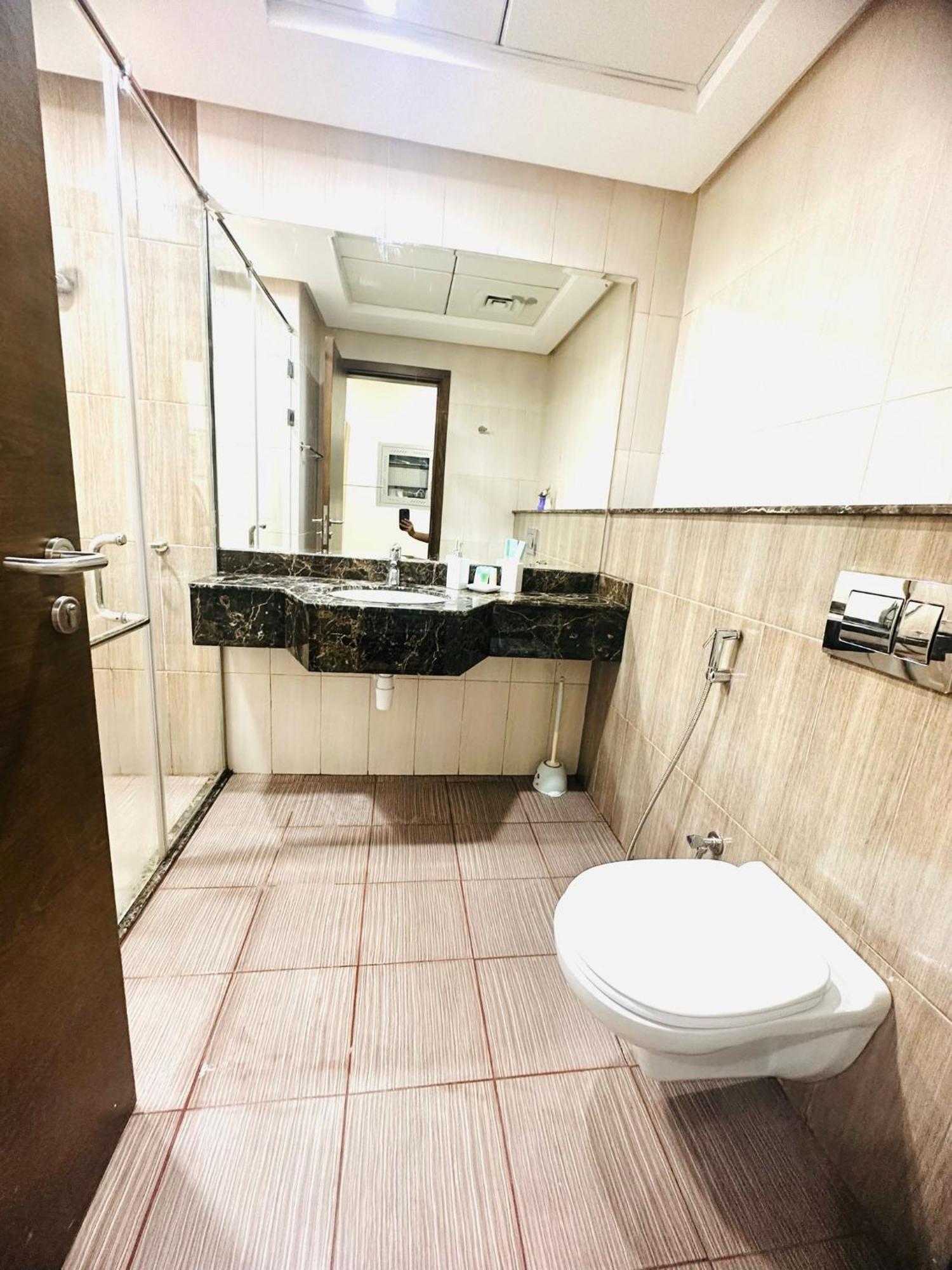 Apartamento Luxurious Living In Jumeirah Village Circle, *