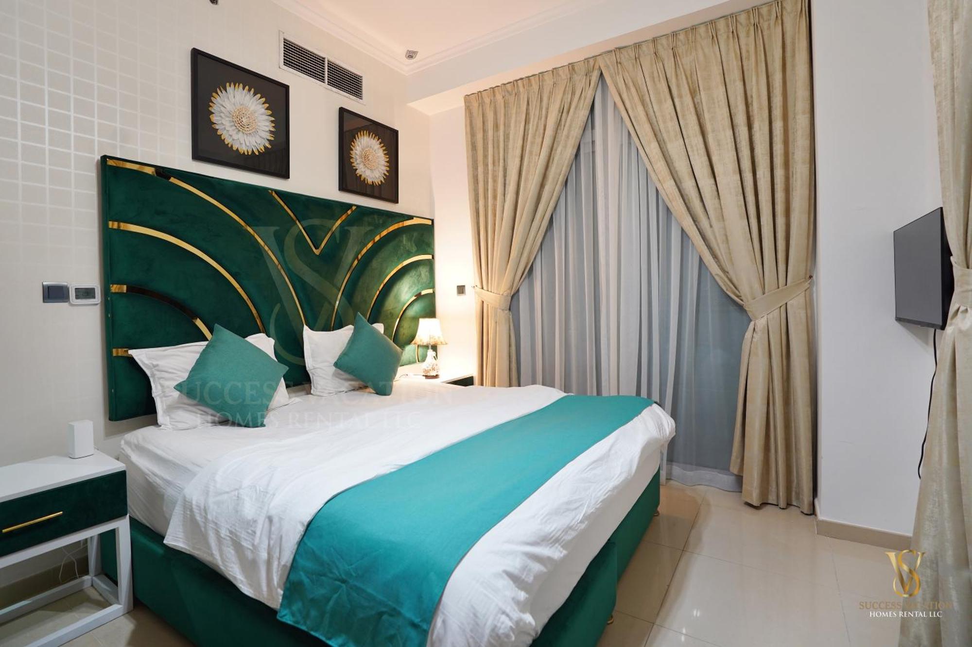 Appartement Success Luxury - 5 Min Away Marina Corniche - Free Housekeeping Provided Everyday-24-7 Staff Available For Services *