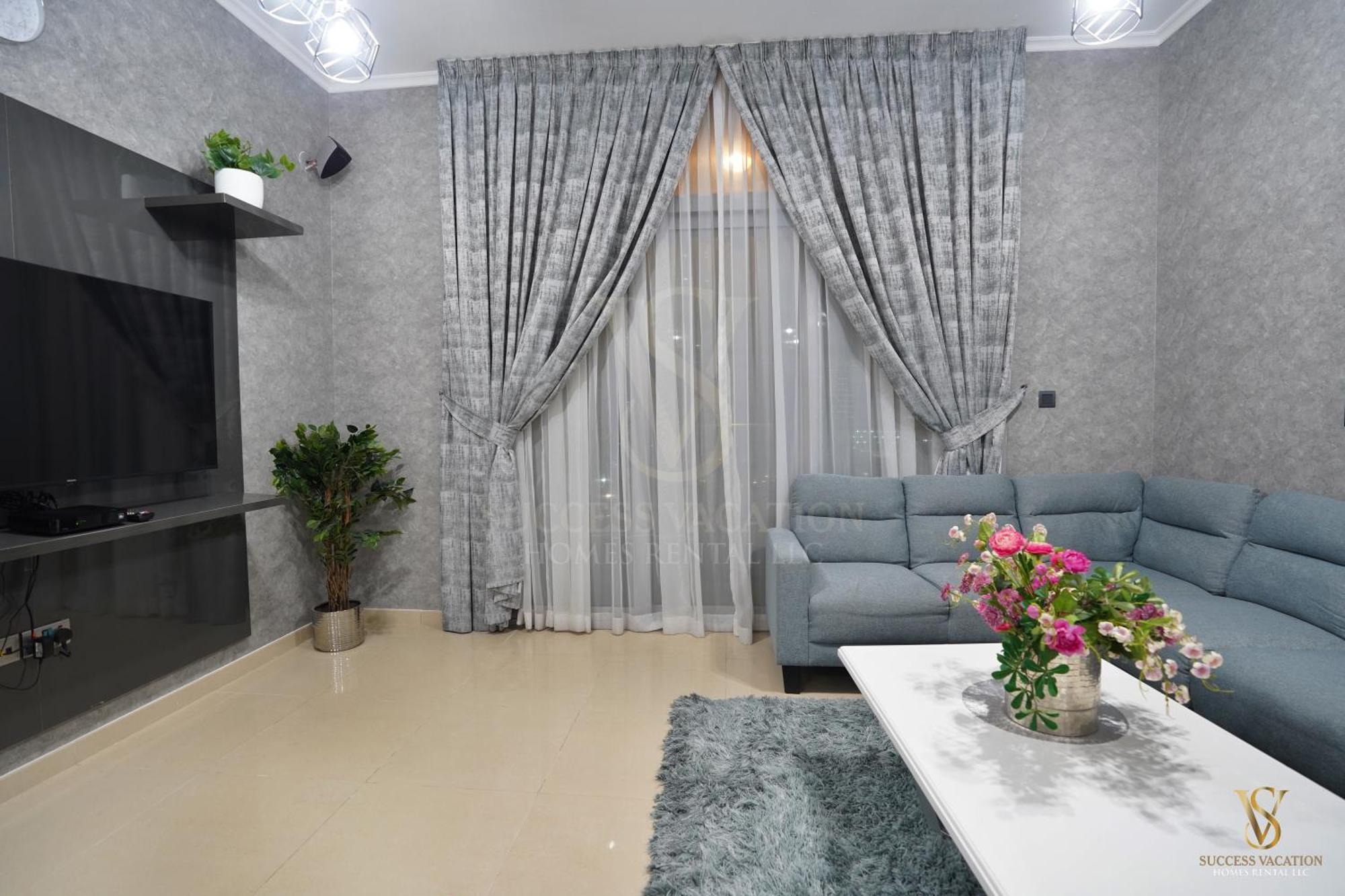 Success Luxury - 5 Min Away Marina Corniche - Free Housekeeping Provided Everyday-24-7 Staff Available For Services Appartement