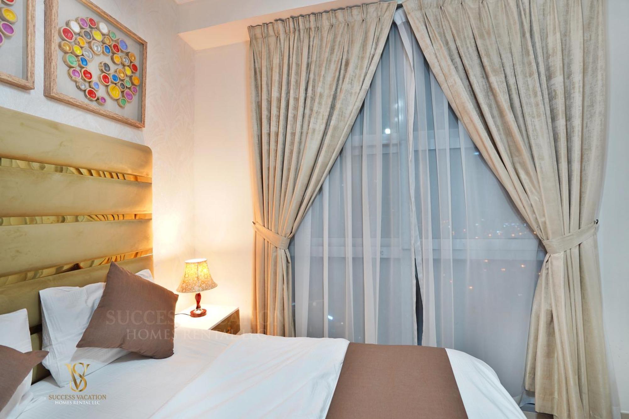 Appartement Success Luxury - 5 Min Away Marina Corniche - Free Housekeeping Provided Everyday-24-7 Staff Available For Services