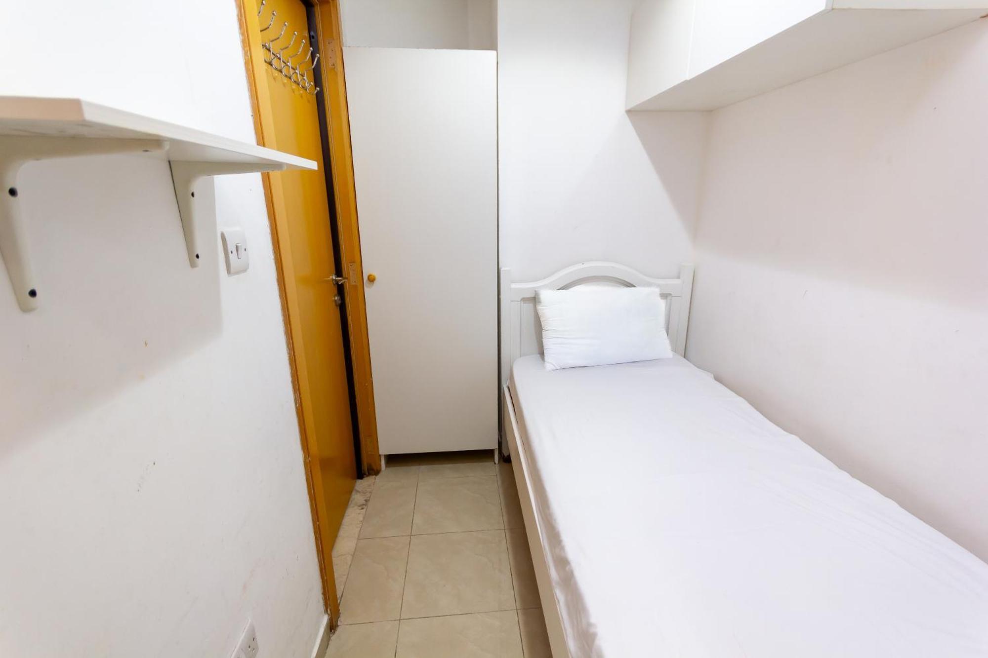 Budget With Private Bathroom For 'girls' Only In Dubai, Marina Lägenhet Dubai