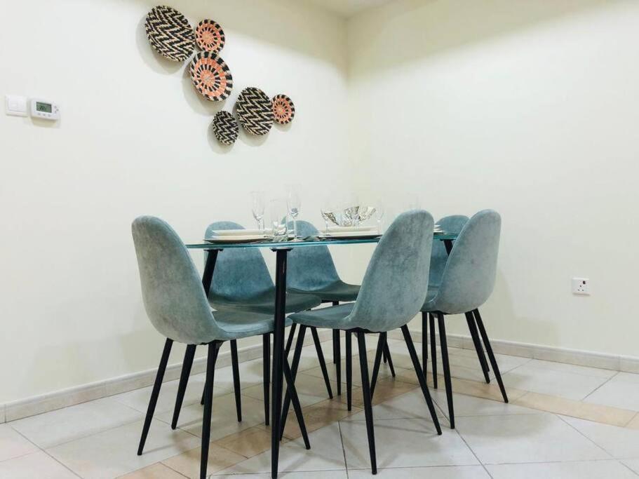 Enjoyable 2br In Marina Apartment