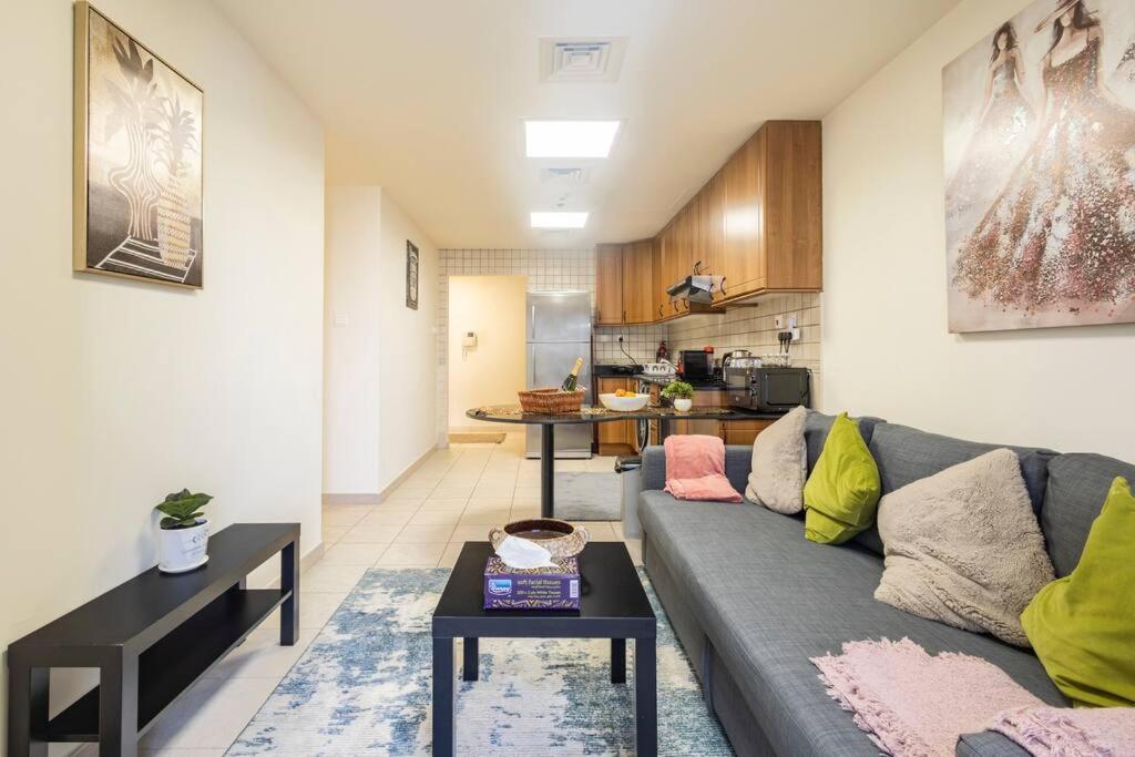 Apartment Enjoyable 2br In Marina Dubai