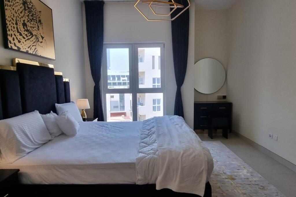 2 Bedroom With Pool View Brand New Appartement Dubai
