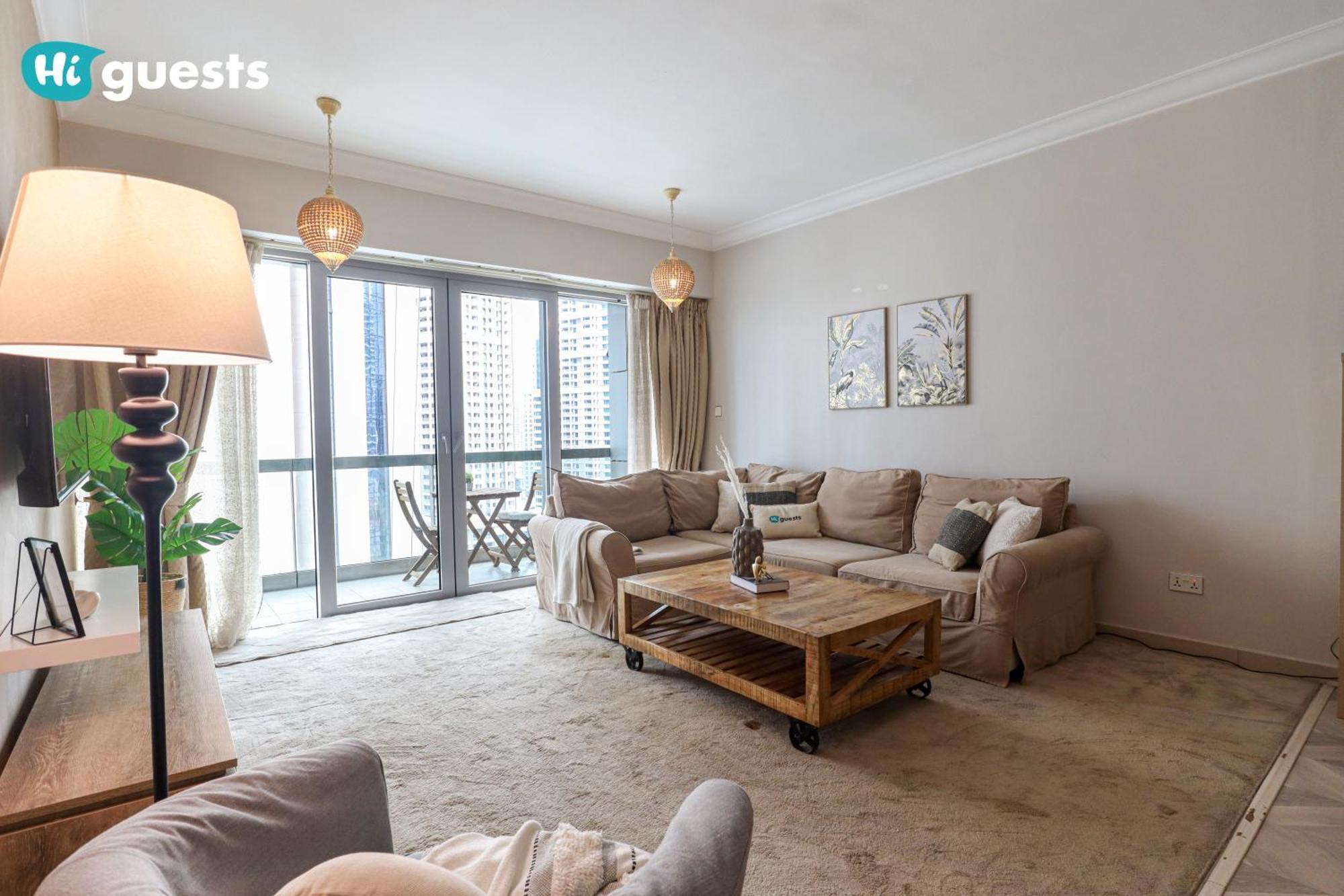 Apartamento Higuests - Royal 2br With Balcony Near Burj Khalifa Dubái
