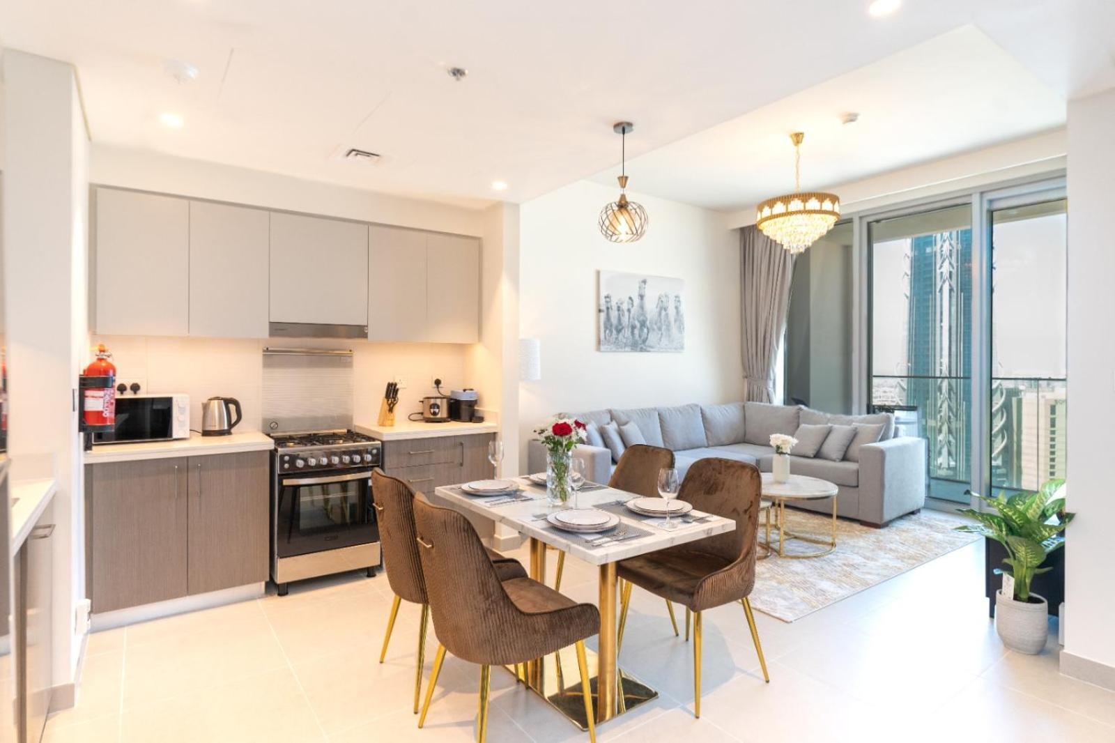 Apartamento Charming In Downtown Just Steps From Burj Khalifa & Mall By Bhavan Dubái