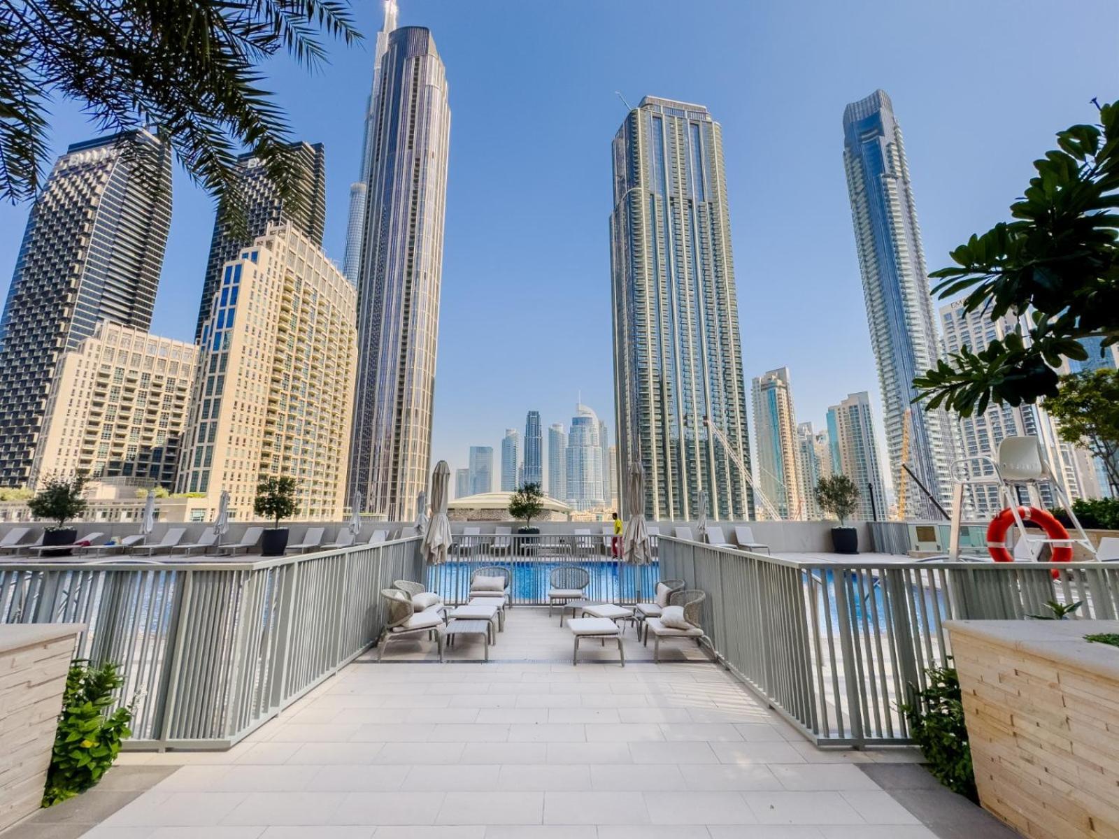 Apartamento Charming In Downtown Just Steps From Burj Khalifa & Mall By Bhavan Dubái