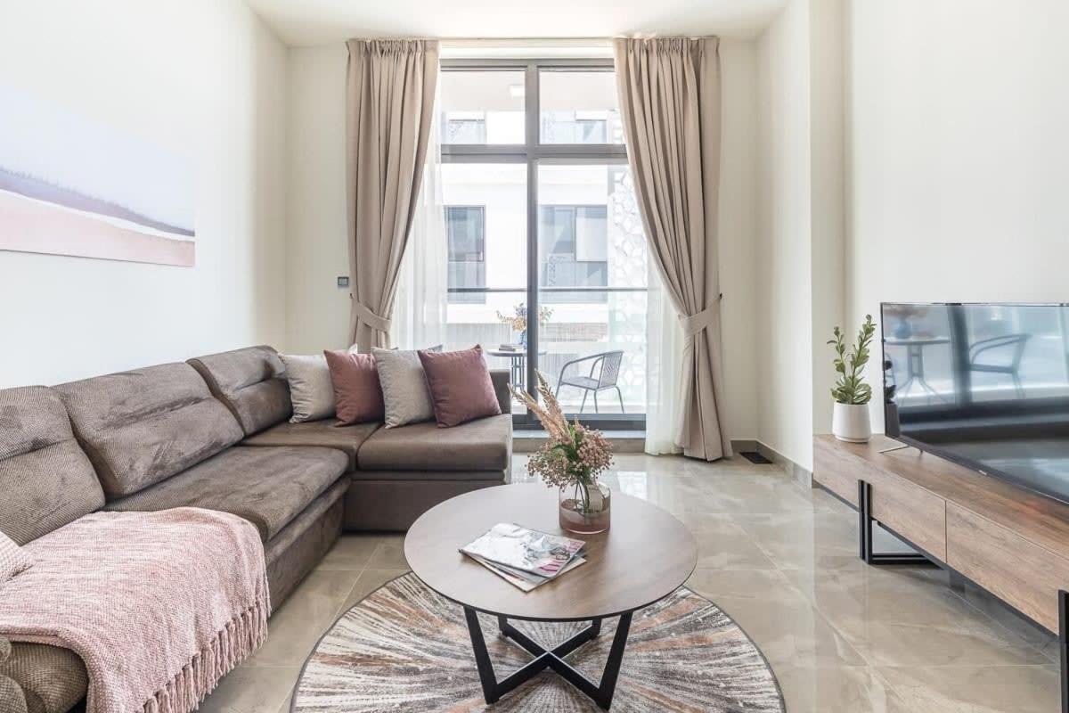 Frank Porter - Majestique 2 Apartemen *